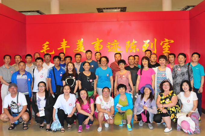 我院党委组织部分党员干部到大梨树参观学习