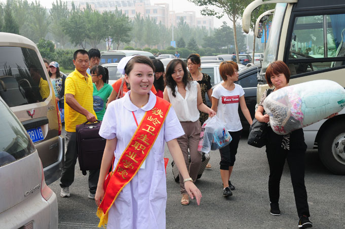 我院喜迎2012级新生入学