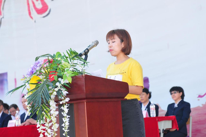 我院隆重举行2017级新生开学典礼