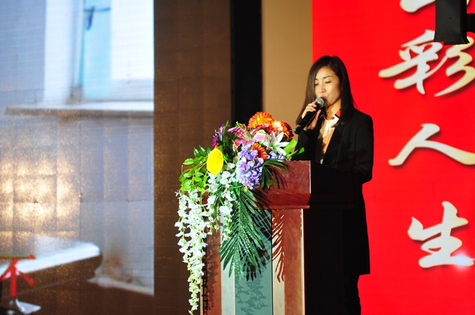 我院隆重举行2016开学德育第一课暨迎新生文艺汇演