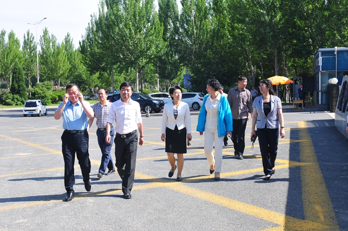 副市长岳泽慧一行来我院调研指导