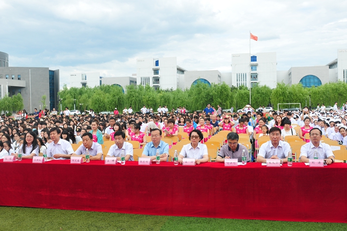 我院隆重举行庆祝建党９５周年文艺汇演