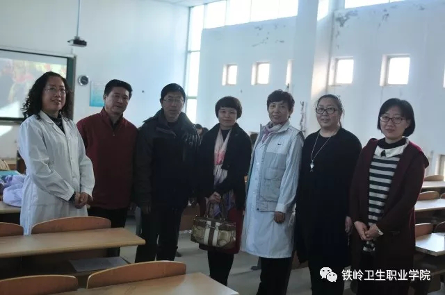 省级思政专家到我院听课指导工作