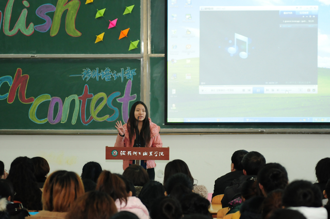 涉外培训部举行英语口语大赛