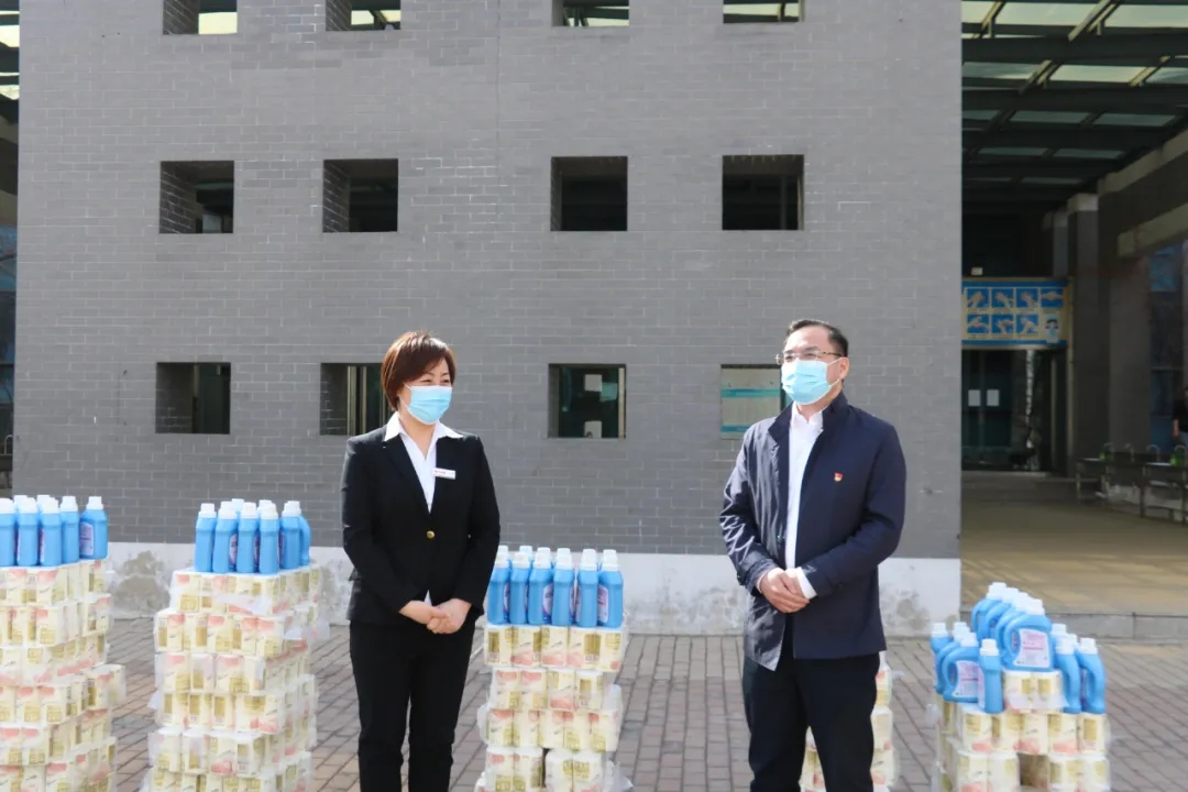 爱心捐赠 情暖校园——我院餐饮中心助力学院抗疫